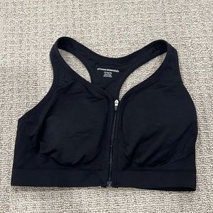 Amazon Essentials maternity sports bra size XL. Zip up, easy access
